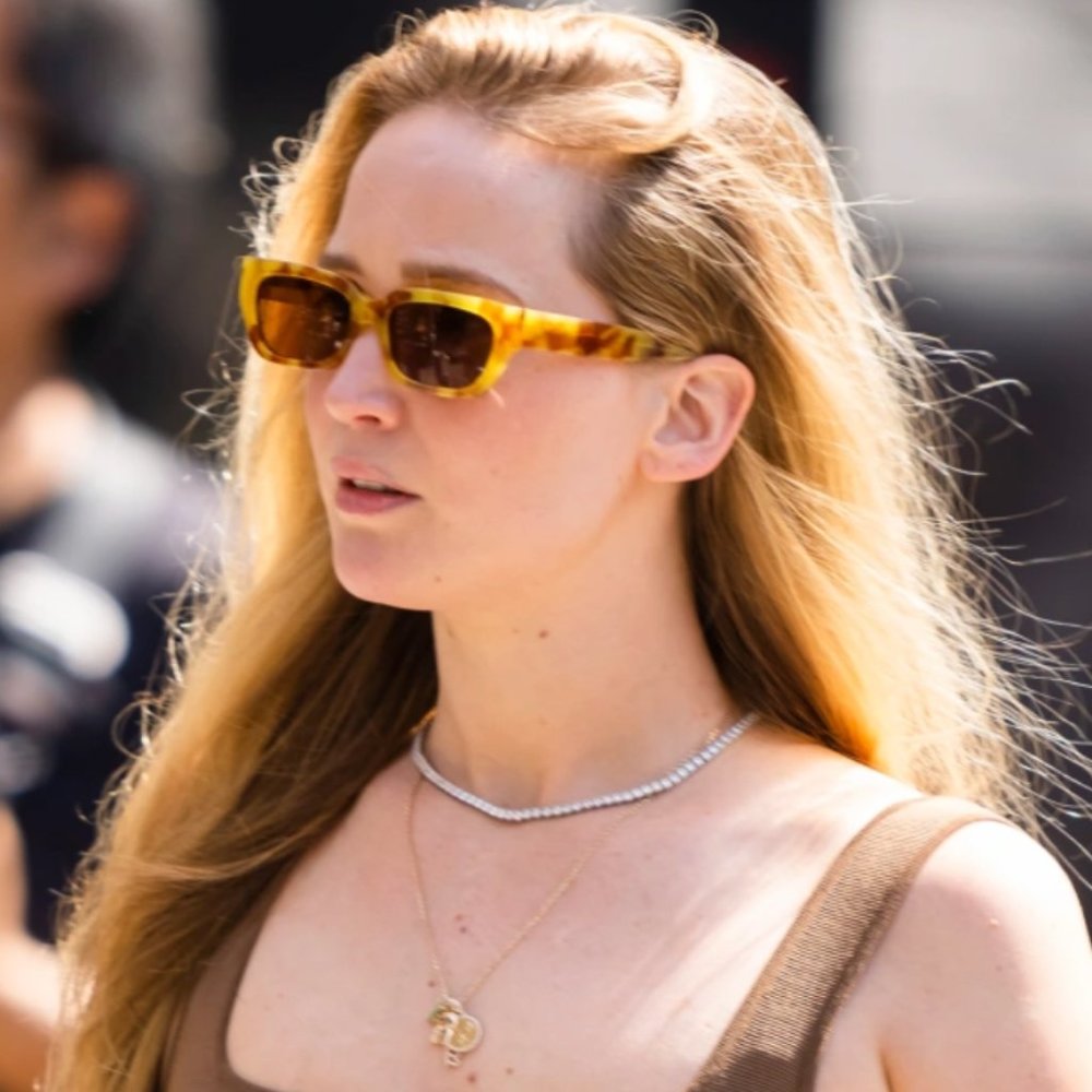 NWT Luv Lou Gigi Sunglass (Sold out, seen on Jennifer Lawrence, Madeline Petsch)